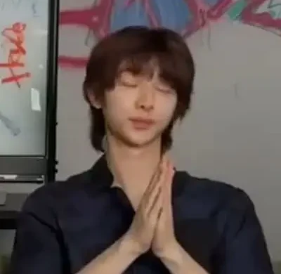 Ảnh Cortis hài hước đời thường