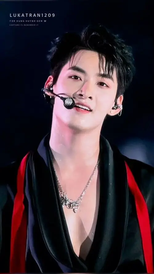 anh-hung-huynh-anh-trai-say-hi-3 Ảnh anh trai say hi Hùng Huỳnh sân khấu