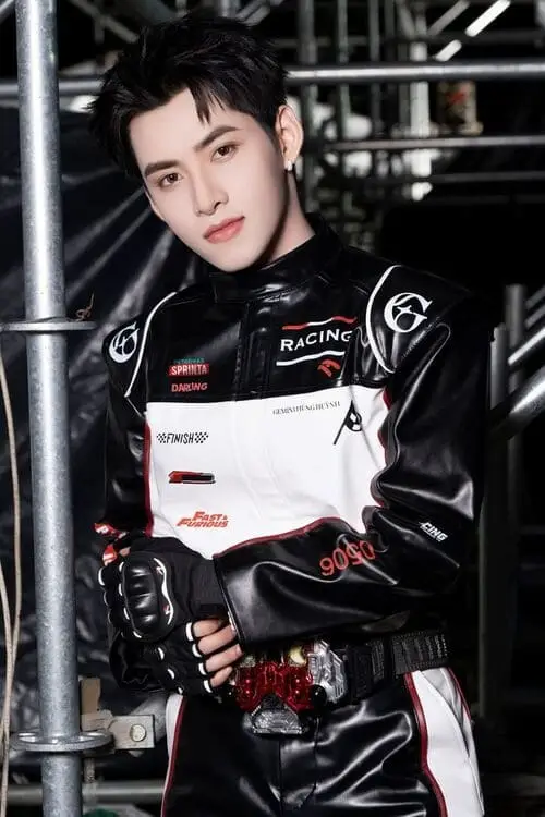 anh-hung-huynh-anh-trai-say-hi-4 Ảnh Hùng Huỳnh trong Anh Trai Say Hi