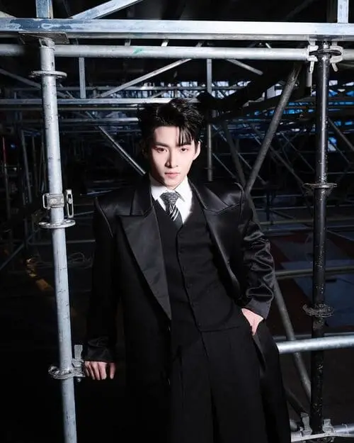 anh-hung-huynh-anh-trai-say-hi-7 Ảnh anh Hùng Huỳnh văn nghệ sân khấu