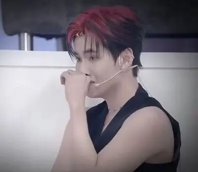 anh-hung-huynh-bieu-cam-cuoi-chu-mo-khoc-9 Ảnh Hùng Huỳnh khóc khoảnh khắc thật