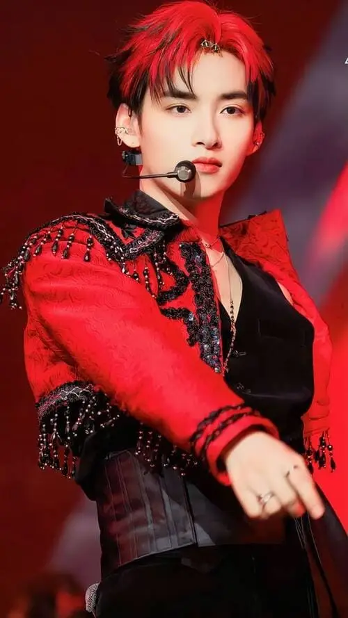 anh-hung-huynh-ngau-10 Ảnh Hùng Huỳnh ngầu tóc gọn