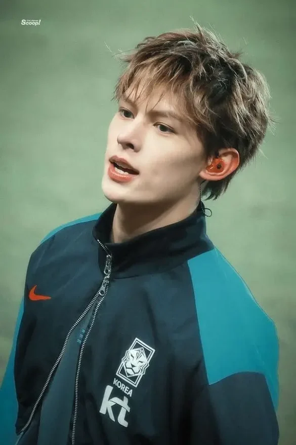 Ảnh James Cortis sân bóng ảnh đẹp