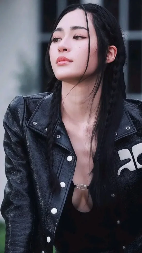 Ảnh LingLing Kwong hình ảnh ngầu