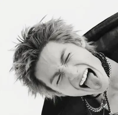 anh-martin-cortis-den-trang-5 Ảnh Martin Cortis đen trắng tối giản