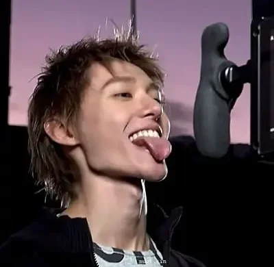 anh-martin-cortis-le-luoi-cute-3 Ảnh Martin Cortis biểu cảm lè lưỡi