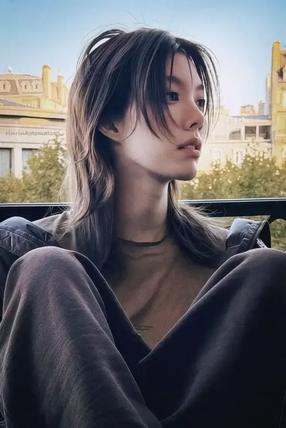 Ảnh Orm Kornnaphat phong cách cool ngầu