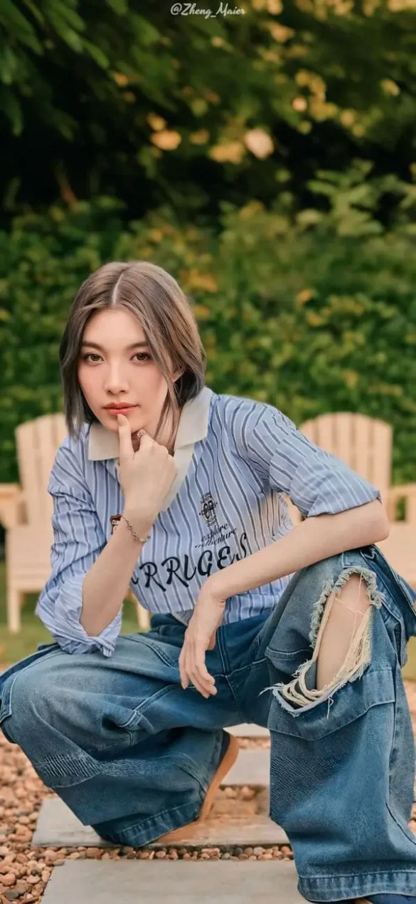 Ảnh Orm Kornnaphat tạo dáng cool ngầu