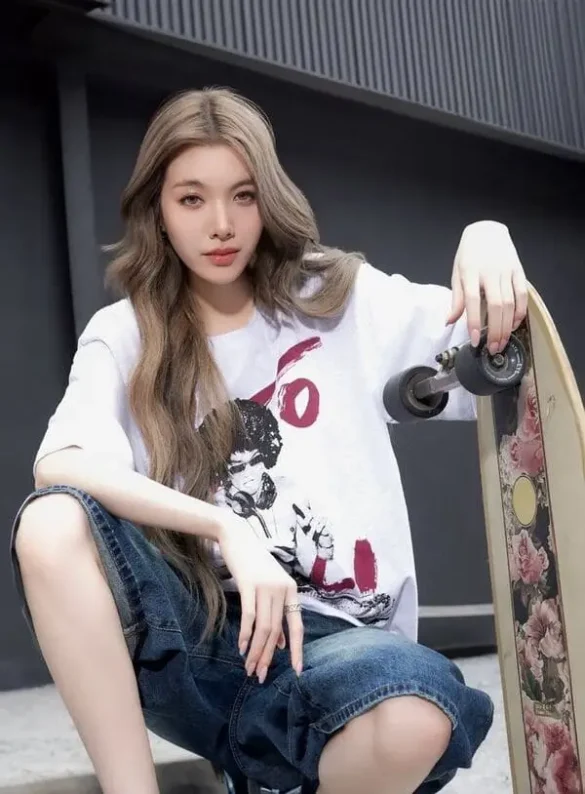 Ảnh Orm Kornnaphat biểu cảm cool