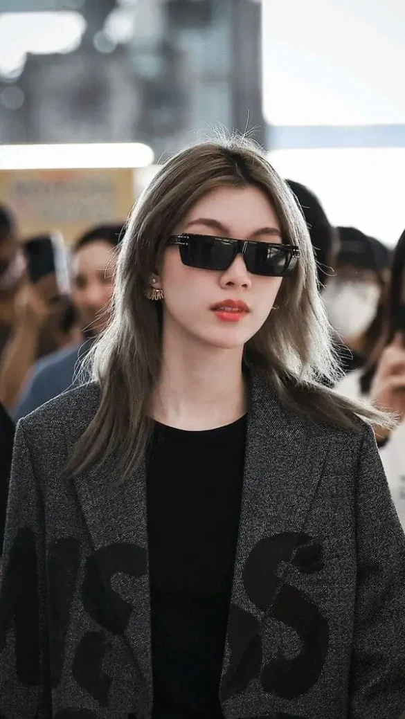 Ảnh Orm Kornnaphat phong cách mạnh