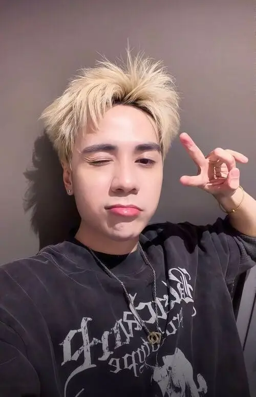 anh-quang-hung-masterd-de-thuong-chu-mo-4 Tổng tài chu mỏ ảnh Quang Hùng MasterD dễ thương