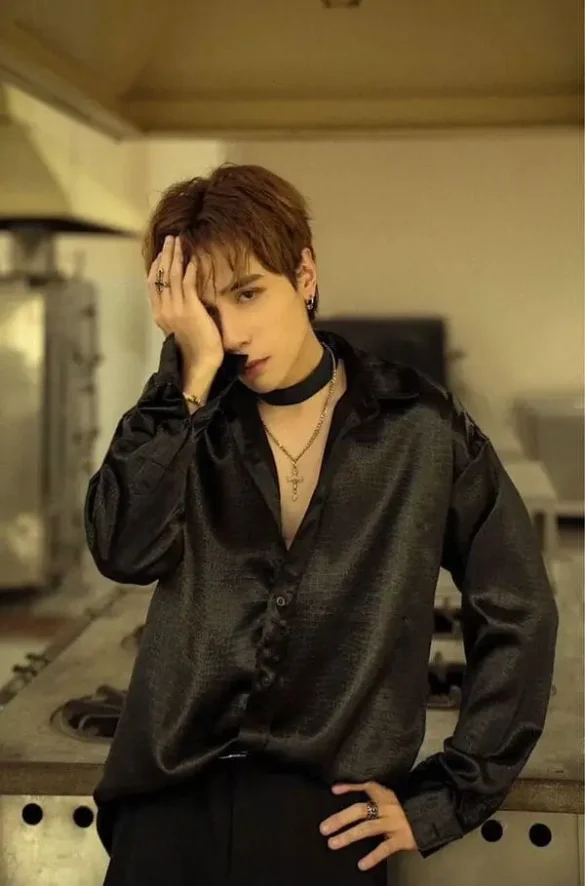 Quang Hùng MasterD style streetwear, thần thái lạnh