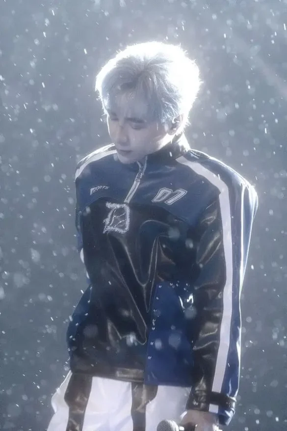 Quang Hùng MasterD mặc blazer, khí chất “sếp lớn”