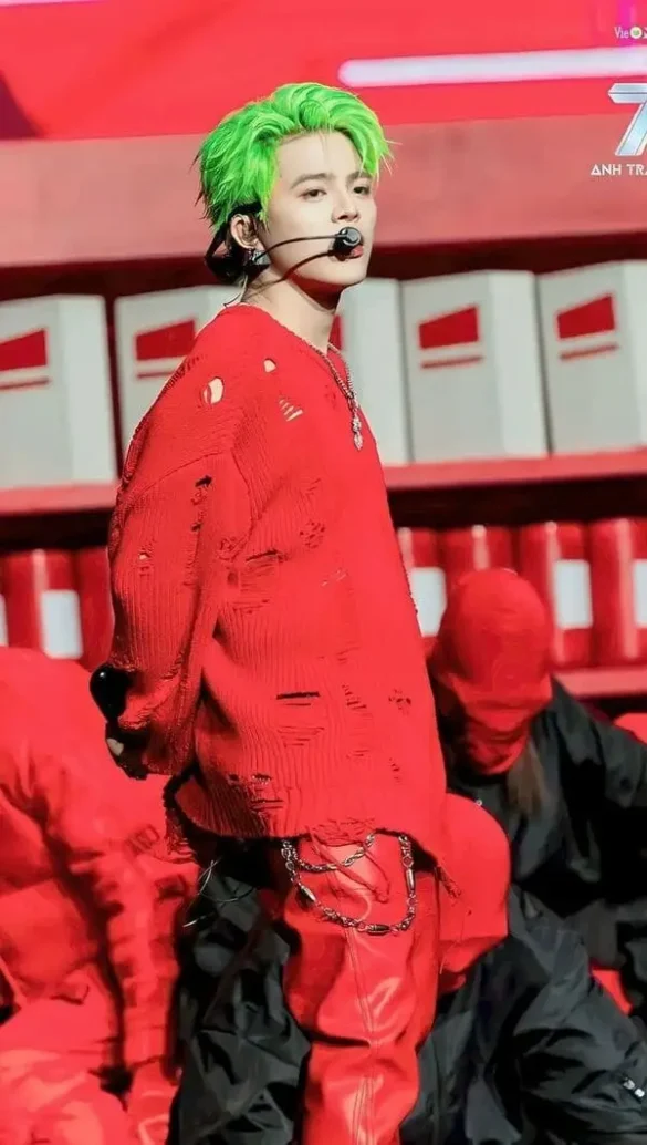 Wallpaper Rhyder tối giản, dễ đặt màn hình