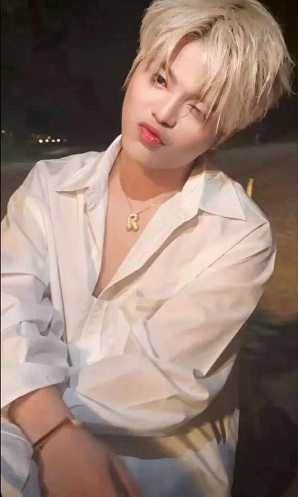 Hình nền Rhyder cận mặt, ánh sáng đẹp