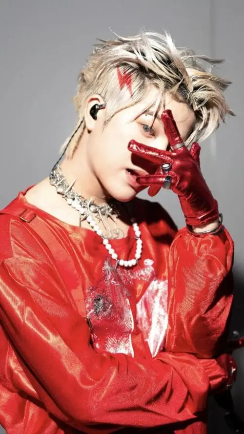 anh-rhyder-ngau-ao-do-9 Rhyder áo đỏ, hợp làm ảnh bìa nổi bật