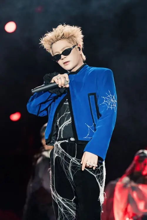 anh-rhyder-ngau-deo-kinh-8 Rhyder đeo kính nhìn nghiêng, cực cuốn