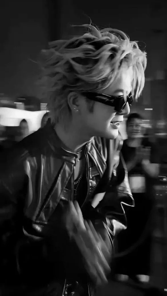 Ảnh Rhyder ngầu, tóc gọn gàng lịch lãm