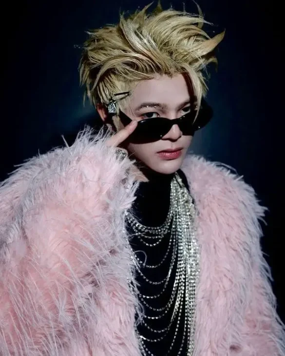 Ảnh Rhyder ngầu ngoài trời, tone lạnh