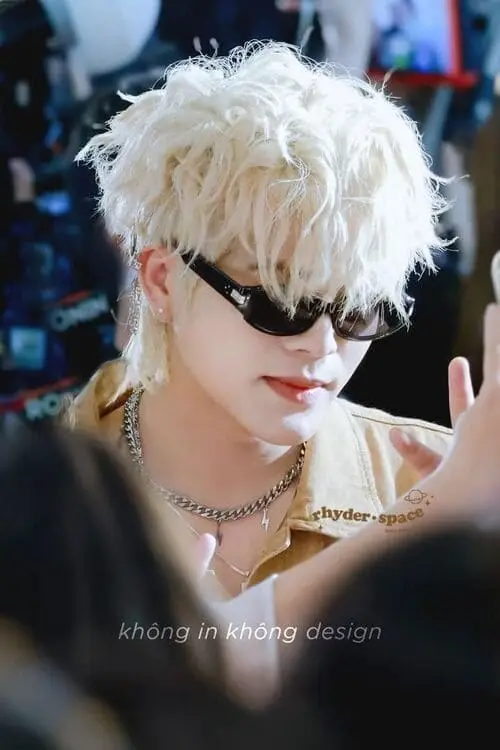 anh-rhyder-ngau-toc-bach-kim-1 Rhyder tóc bạch kim, vibe nổi và lạ mắt