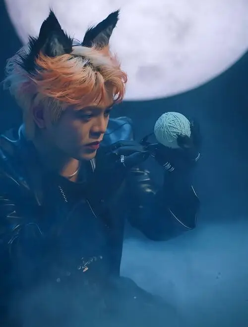 anh-rhyder-ngau-toc-nau-4 Rhyder tóc nâu nhìn nghiêng, nét mặt rõ