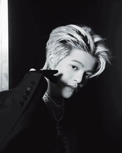 anh-rhyder-ngau-trang-den-9 Rhyder trắng đen, vibe bí ẩn và gọn