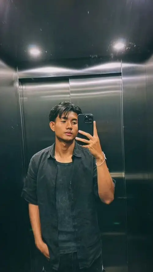 anh-suphanat-selfie-chup-guong-che-mat-1 Ảnh Suphanat chụp trước gương cực ngầu