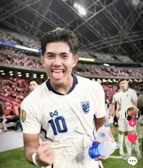 anh-suphanat-selfie-le-luoi-1 Ảnh suphanat hài hước đáng yêu