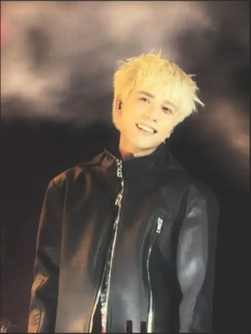 de-thuong-anh-quang-hung-masterd-cuoi-3 Ảnh Quang Hùng MasterD dễ thương cười tươi