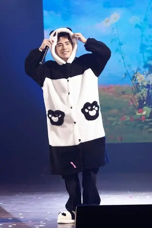 do-gau-truc-anh-quang-hung-masterd-de-thuong-2 Ảnh Quang Hùng MasterD dễ thương gấu trúc