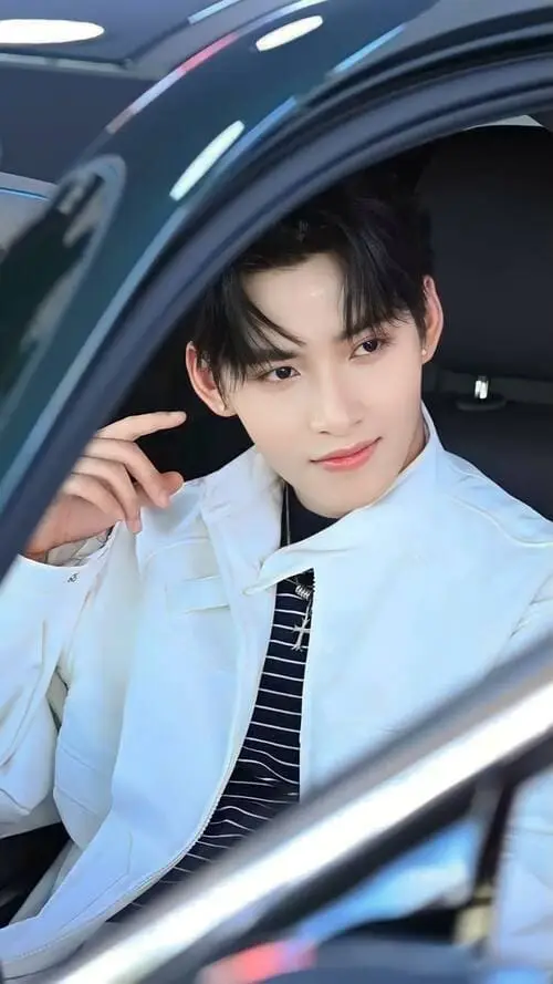 hinh-nen-anh-hung-huynh-wallpaper-pinterest-6 Ảnh Hùng Huỳnh pinterest dễ lưu