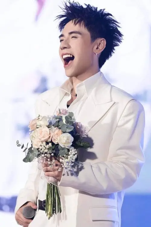 hinh-nen-anh-quang-hung-masterd-de-thuong-4 Hình nền Quang Hùng MasterD tổng tài dễ thương