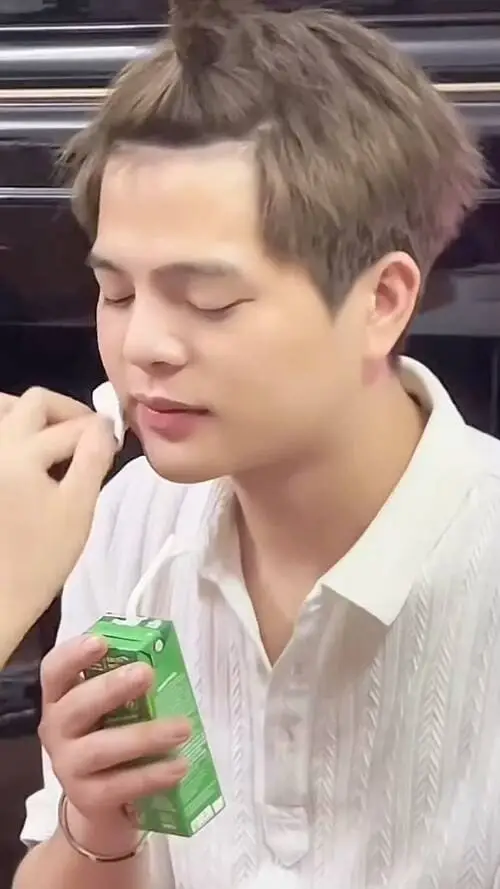 hinh-nen-anh-rhyder-de-thuong-cute-21 Rhyder trong tone lạnh, vẫn giữ vibe ấm