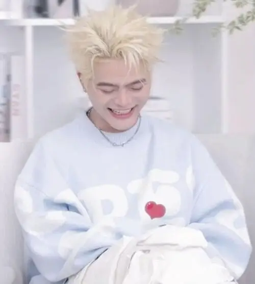 hinh-nen-anh-rhyder-de-thuong-cute-32 Rhyder cười nhỏ, hợp làm avatar cute