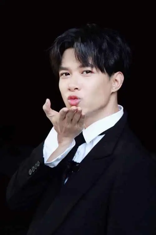 anh-anh-tu-atus-cute-3 Ảnh Anh Tú Atus cute, nụ cười nhẹ nhàng