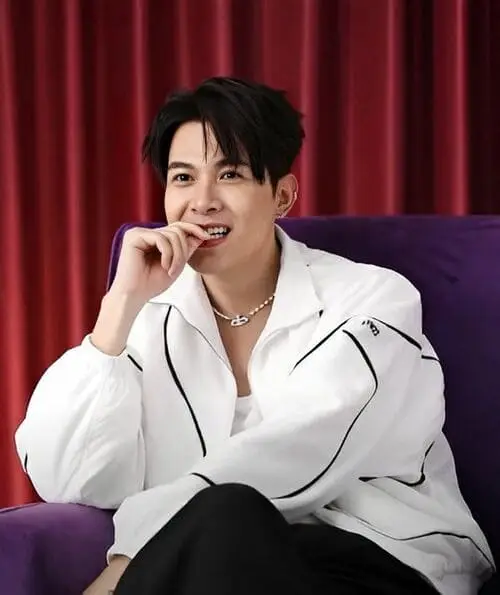 anh-anh-tu-atus-de-thuong-5 Ảnh Anh Tú Atus dễ thương, phong cách trẻ trung