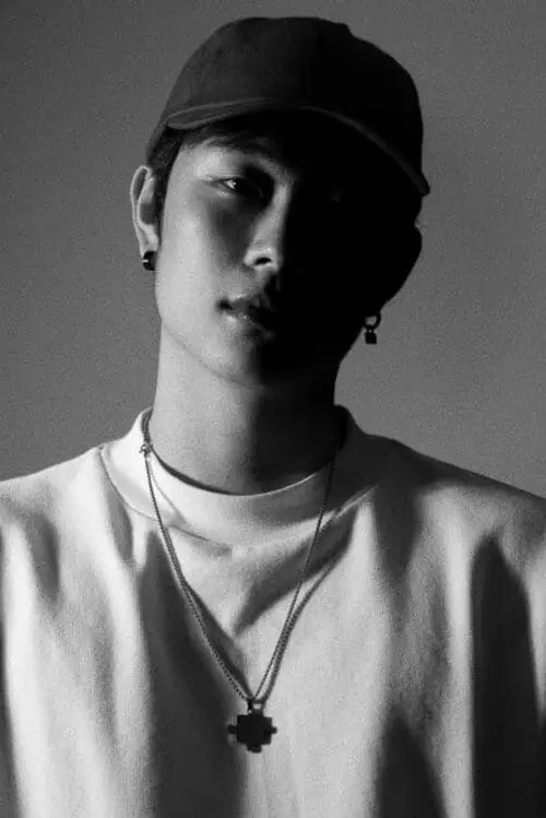 anh-duong-domic-ngau-loi-trang-den-hinh-nen-moi-nhat-40 Ảnh Dương Domic ngầu chụp đen trắng