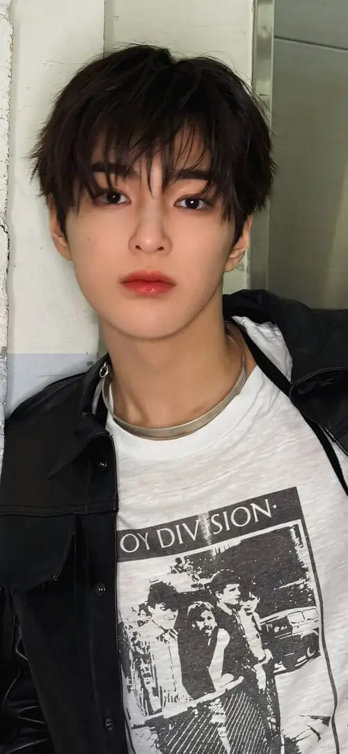 anh-keonho-cortis-ngau-3 Ảnh Keonho Cortis ngầu biểu cảm không cười