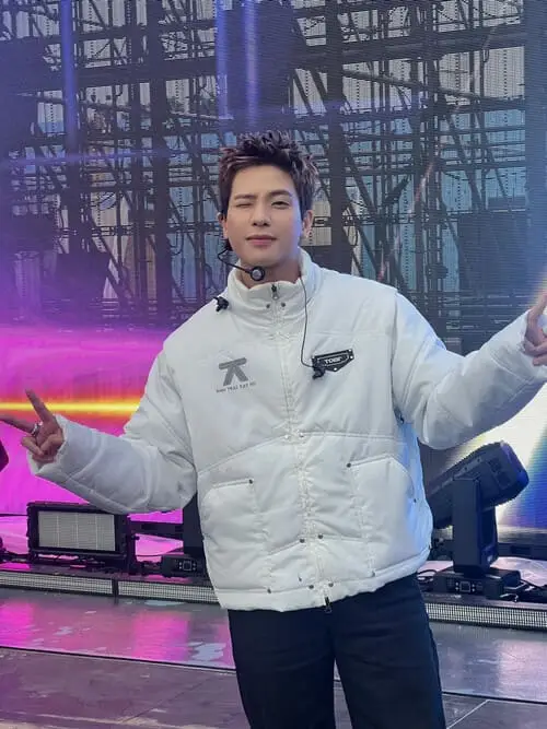 anh-quan-ap-anh-trai-say-hi-1 Ảnh Quân AP Anh Trai Say Hi, biểu diễn trên sân khấu