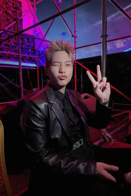 anh-quan-ap-cute-de-thuong-8 Quân AP cute, vibe trẻ trung trong ảnh đời thường