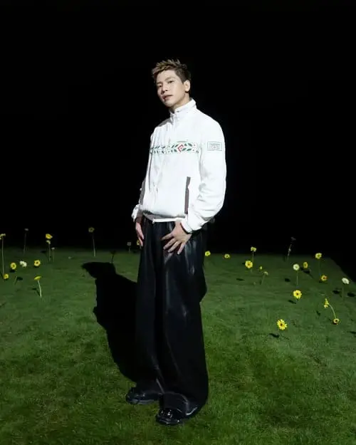 anh-quan-ap-ngau-4 Quân AP phong cách ngầu, outfit tối màu mạnh mẽ