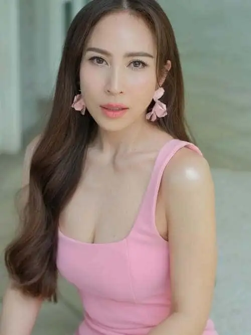 kik-suwatjanee-chaimusik-thu-vien-hinh-anh-1 Chân dung Kik Suwatjanee Chaimusik