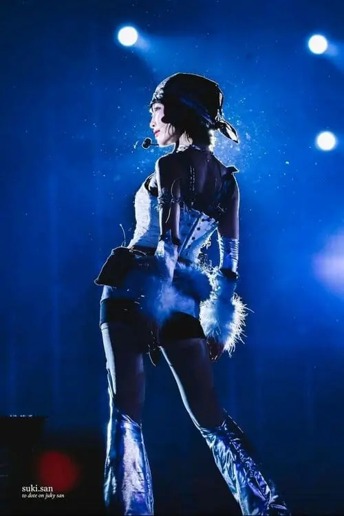 anh-juky-san-em-xinh-say-hi-concert-3 Ảnh Juky San Em Xinh Say Hi với visual sân khấu trẻ trung và cuốn hút