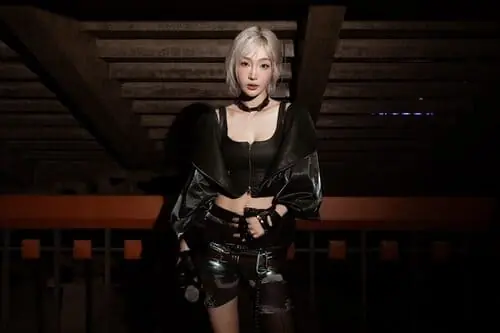 anh-juky-san-ngau-2 Ảnh Juky San ngầu với outfit nổi bật và thần thái mạnh mẽ