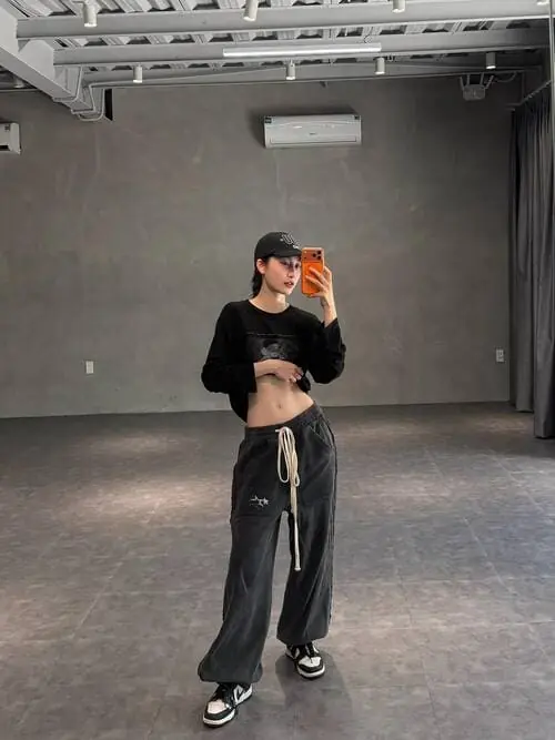 anh-juky-san-selfie-1 Ảnh Juky San selfie cận mặt với biểu cảm tự nhiên và gương mặt sáng