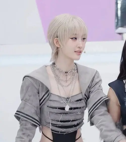 anh-juky-san-toc-bach-kim-1 Ảnh Juky San tóc bạch kim với visual lạ mắt và thần thái nổi bật