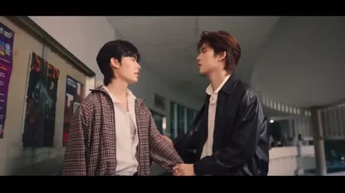 friend-benefit-the-series-hinh-anh-3 Hai nam chính đứng sát nhau đầy căng thẳng trong Friend Benefit The Series
